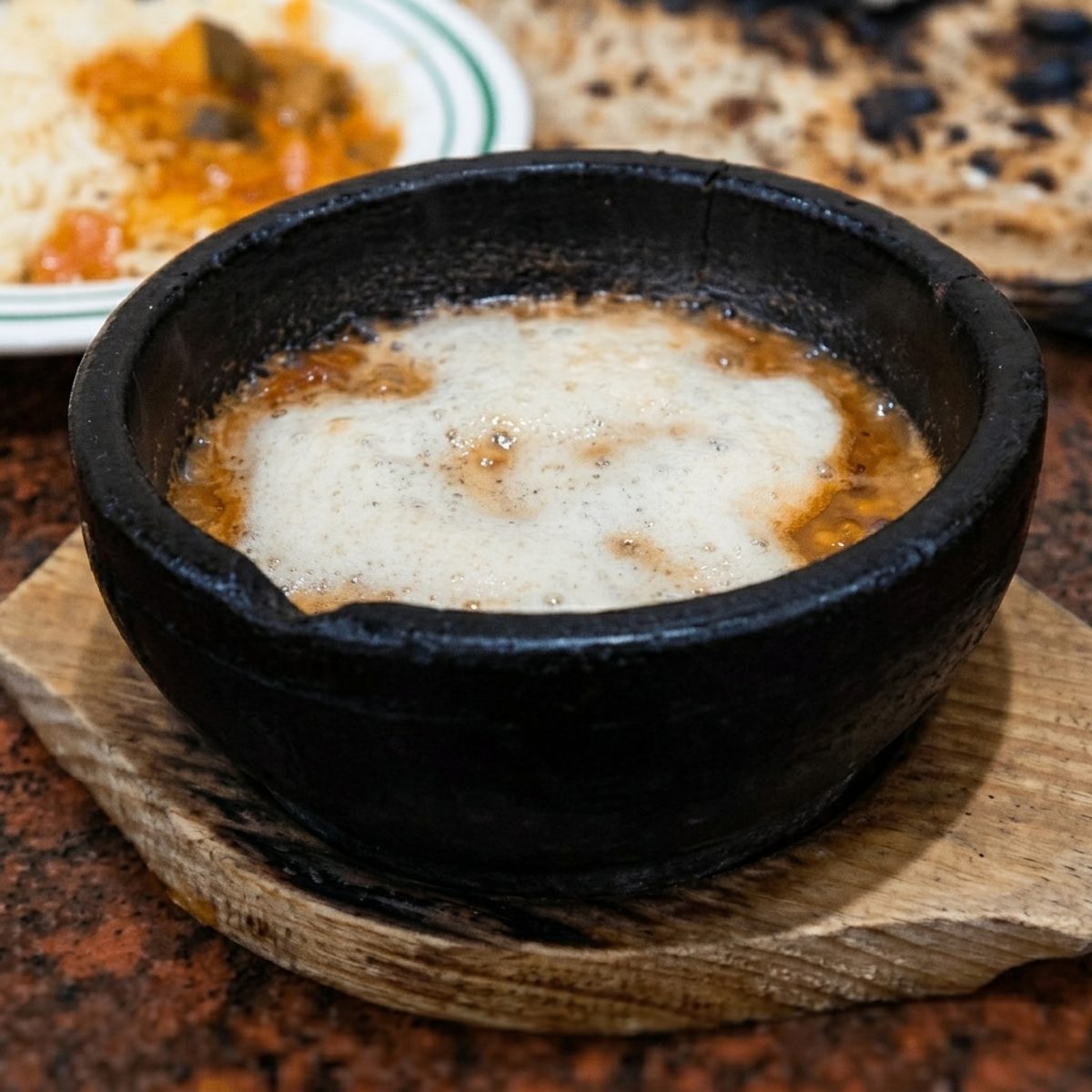 Fahsa Laham, Stone Pot and All